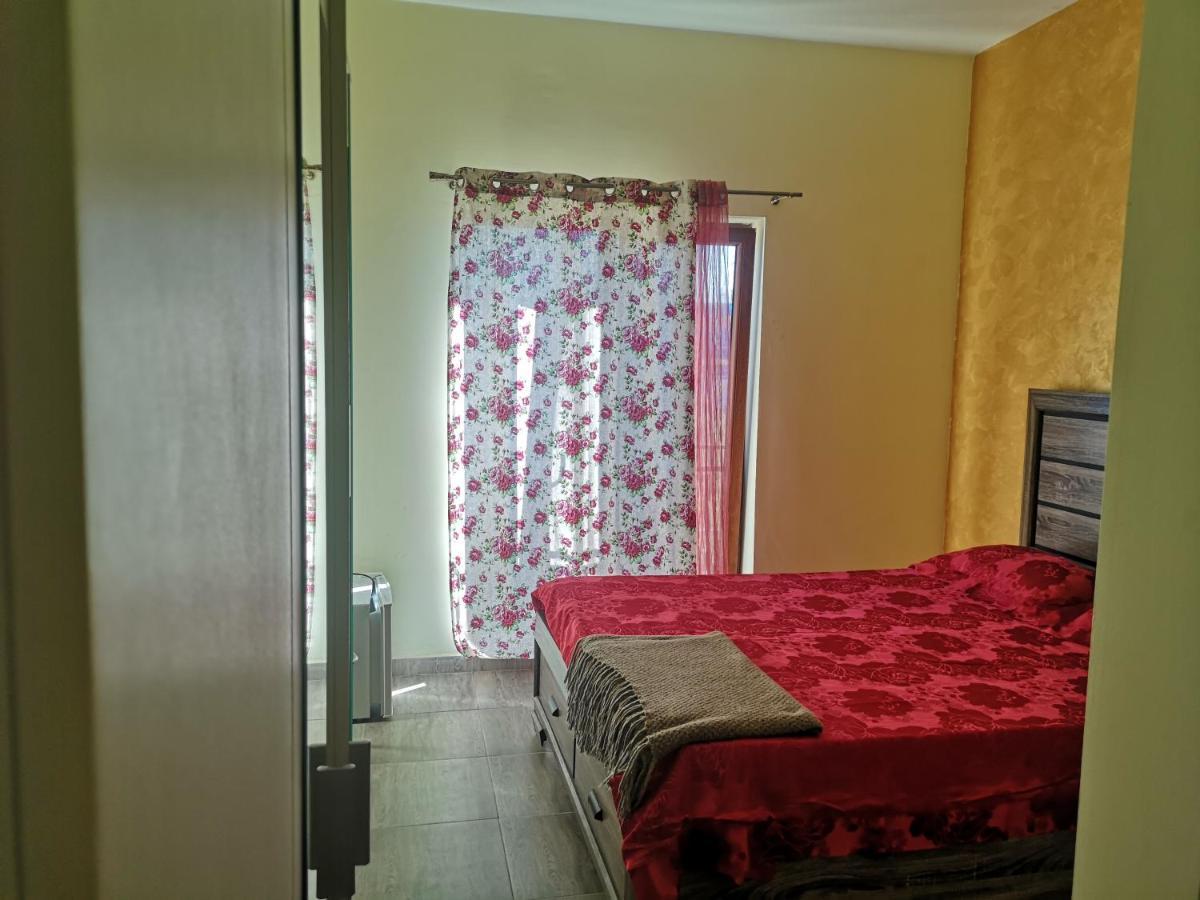 كونستانتا Milan Rooms المظهر الخارجي الصورة